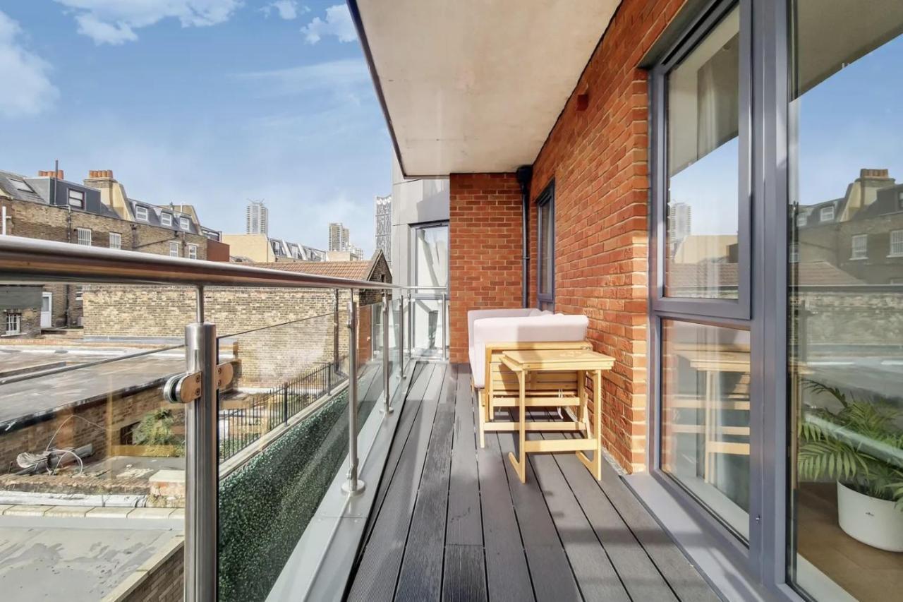 Luxury 2 Bed 2 Bath With Balcony New Build Apartment *South Central London* Luaran gambar